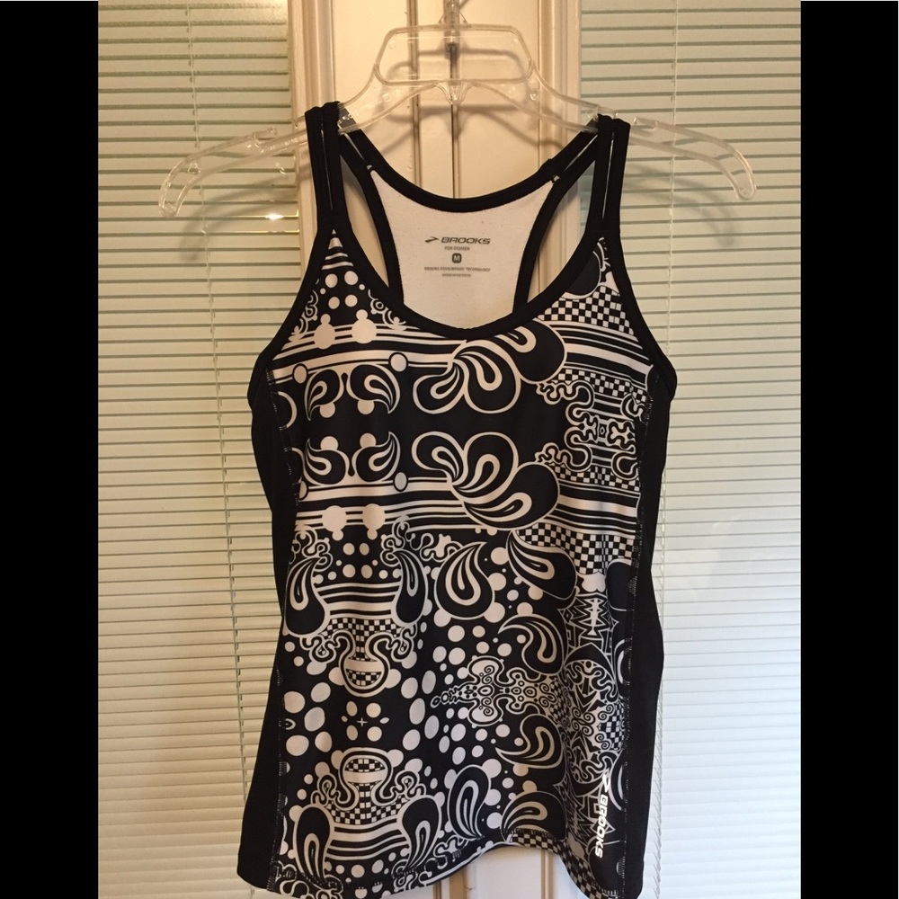 Brooks ladies workout top